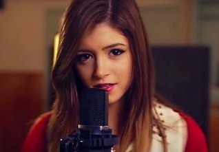 Chrissy Costanza 